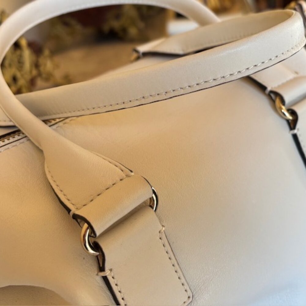 Kate Spade of NY Hampton Road Janie Bag  Retail 398.00 - Picture 5 of 16